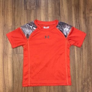 Under Armour T